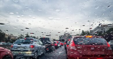 Los coches sin etiqueta seguirán circulando por Madrid en 2026